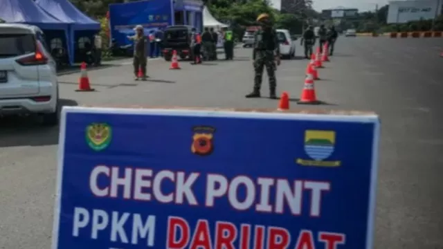 PPKM Tidak Efektif, Pengamat: Pemerintah Telat Mikir - GenPI.co