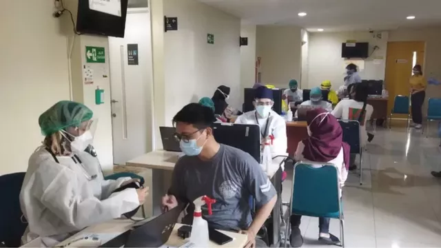 Wacana Vaksin & Syarat Kegiatan di Jakarta, Pengamat Bongkar Ini - GenPI.co