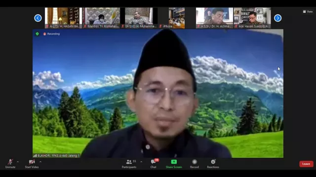 Hadiri FGD Kemensos, Bukhori Cecar Mensos soal Bansos PPKM - GenPI.co