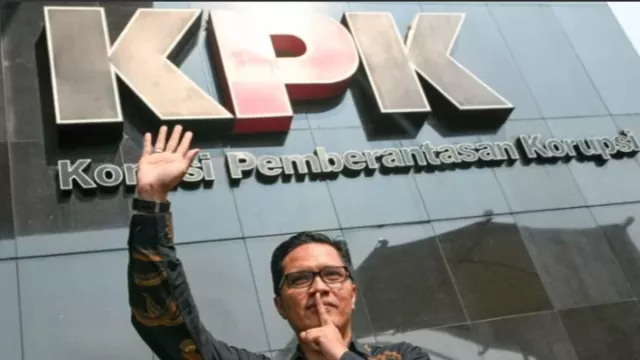 Mantan Jubir KPK Bongkar Bendera HTI: Mereka Sedang Panik - GenPI.co