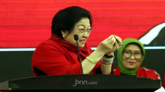 Suara Lantang Megawati Mengejutkan, Seret Jokowi - GenPI.co