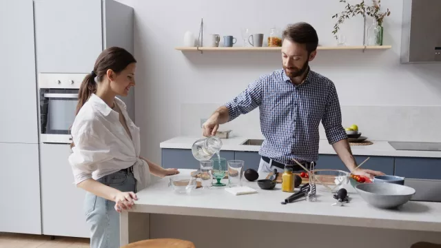 Rujak Tumbuk Buatan Bapak Kost Tiada Dua, Aku dibuat Terpana - GenPI.co