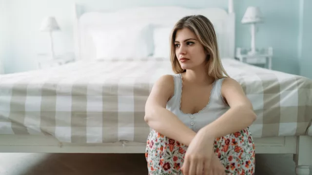 Pria Harus Mengetahui, Ini 5 Alasan Wanita Takut Menjalin Cinta - GenPI.co
