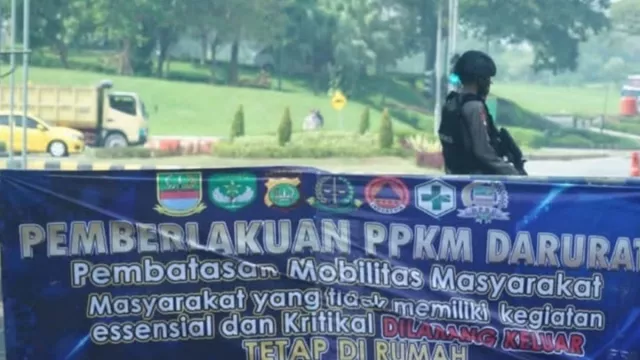 Masih PPKM Level 4, Polisi Buka Seluruh Penyekatan di Bekasi - GenPI.co