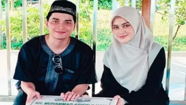 Alvin Faiz Klarifikasi, Intip Potret Pernikahannya dengan Henny - GenPI.co