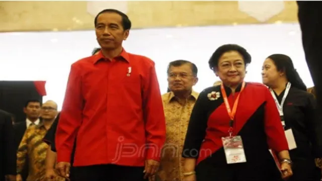 Megawati Lebih Kuat Daripada Jokowi di Kandang Banteng - GenPI.co