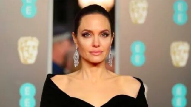 Gara-gara Sosok Ini, Angelina Jolie Ribut dengan Brad Pitt - GenPI.co