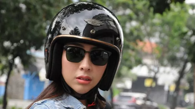 RSV Helmet Keluarkan 2 Model Terbaru, Kecenya Nggak Kira-Kira - GenPI.co
