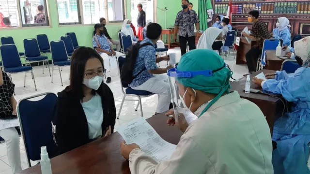 Vaksinasi di Kulon Progo Baru 10,80 Persen Untuk Dosis Kedua - GenPI.co