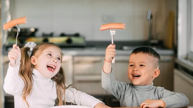 Bunda, Keseringan Makan Sosis Ternyata Berbahaya Untuk si Kecil - GenPI.co