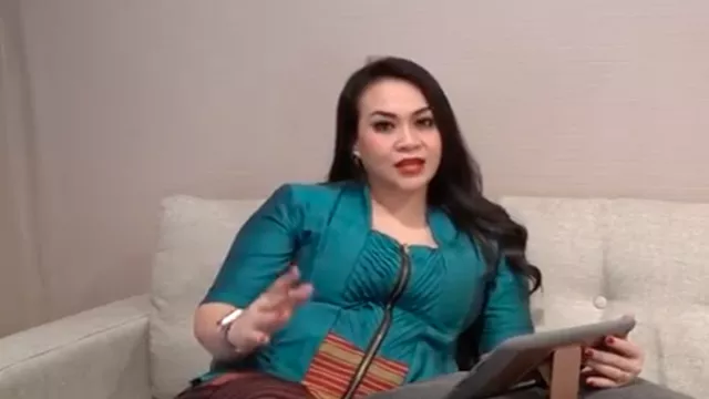Zoya Amirin Ungkap Cairan Wanita Bikin Nikmat, Bisa Cepat Basah - GenPI.co