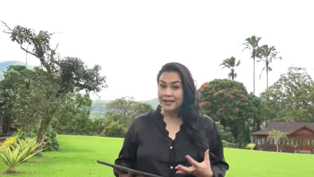 Zoya Amirin Ungkap Cara Bikin Anu Pria Tegang, Gampang Sekali - GenPI.co