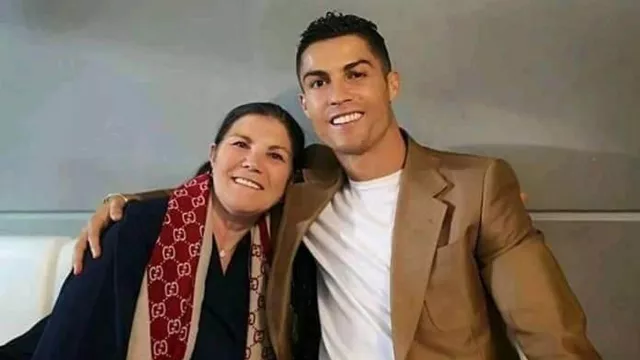 Terkuak Sisi Malaikat Ronaldo ke Ibunya yang Jarang Diketahui - GenPI.co