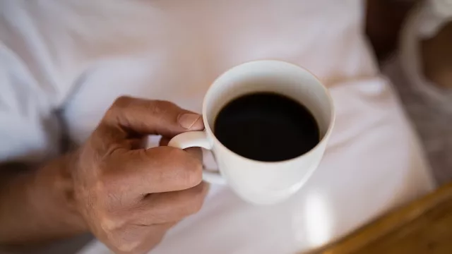 Jantung Berdebar saat Minum Kopi? Segini Takaran Yang Pas - GenPI.co