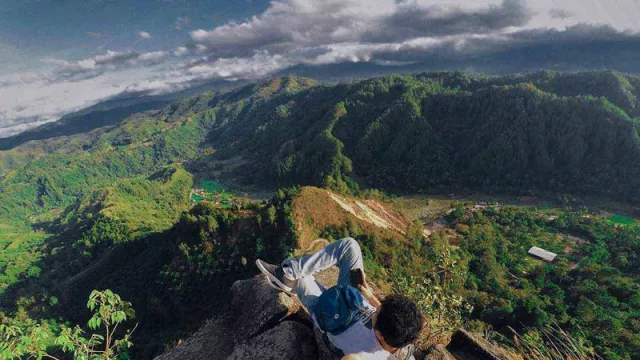 Bukit Guguak Sarai, Destinasi Selfie dari Ketinggian, Ayo Buruan! - GenPI.co