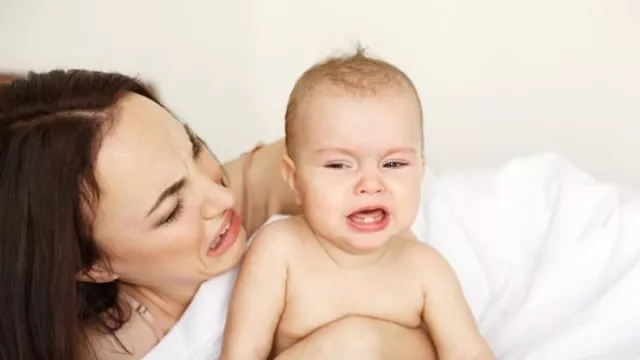 Jangan Panik! Ini 4 Cara Mengatasi Bayi Yang Sering Cegukan - GenPI.co