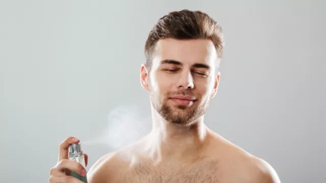 Tak Asal, Ini Tips Memilih Parfum Pria Agar Tahan Lama - GenPI.co