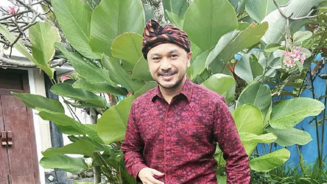 Adib Miftahul: Giring Pengin Numpang Tenar Ke Anies Baswedan - GenPI.co