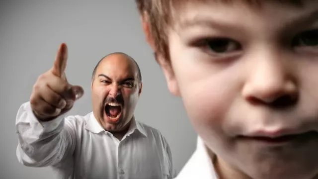 4 Dampak Perselingkuhan bagi Psikologis Anak, Ortu Wajib Tahu! - GenPI.co
