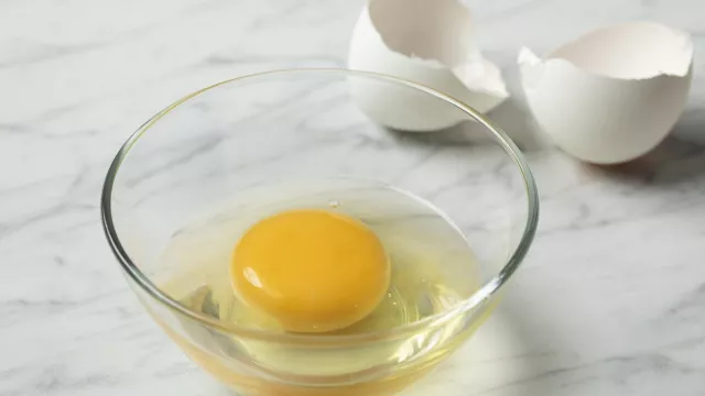 Oles Campuran Telur dan Yogurt Selama 10 Menit, Wanita Pasti Puas - GenPI.co