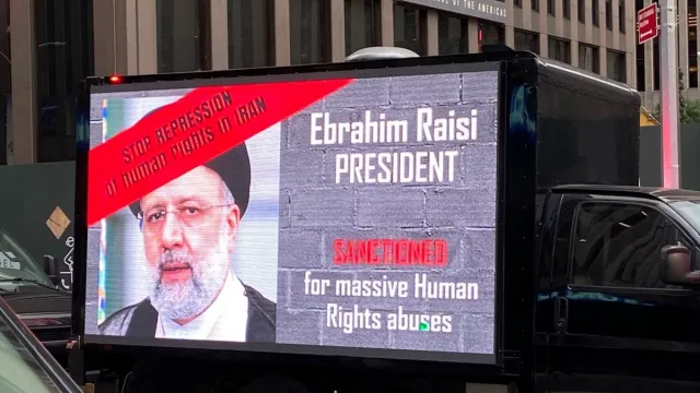 Presiden Iran Dikecam via Papan Reklame, Isi Pesannya Bikin Kaget - GenPI.co