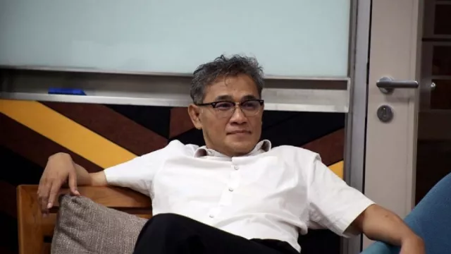 Budiman Sudjatmiko Buka Suara: Patung-Patung di Markas Kostrad - GenPI.co Budiman Sudjatmiko Buka Suara: Patung-Patung di Markas Kostrad - GenPI.co