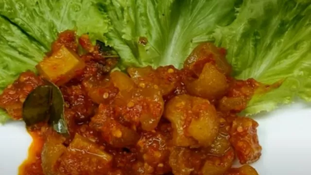 Resep Oseng Kikil Pedas, Masaknya Mudah Rasanya Mantap! - GenPI.co Resep Oseng Kikil Pedas, Masaknya Mudah Rasanya Mantap! - GenPI.co