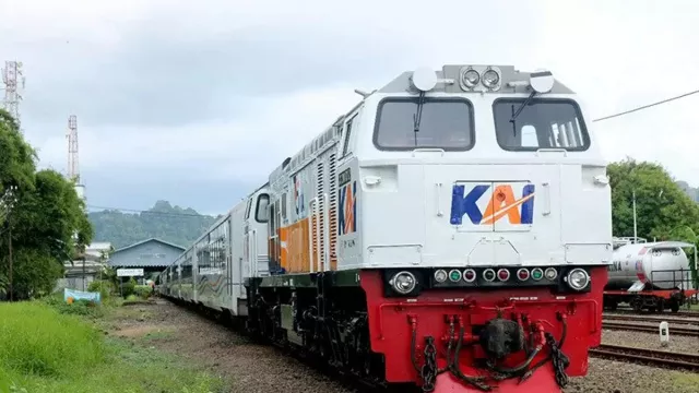 Harga Tiket Kereta Api Surabaya ke Yogyakarta Murah Pol, Oh Yes - GenPI.co