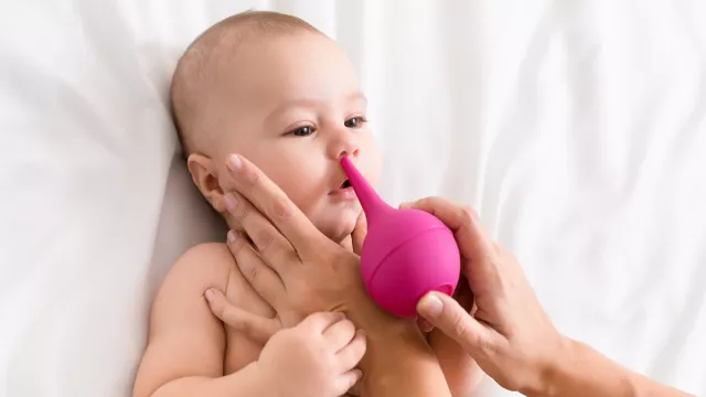 Bayi Mengalami Hidung Tersumbat, 4 Cara Tepat Mengatasinya - GenPI.co