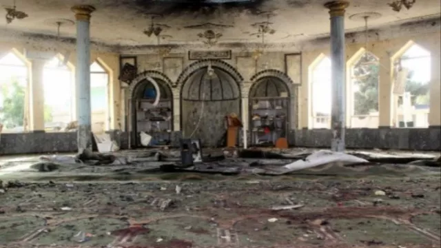 Mencekam, Teror Bom Masjid Bikin Salat Tak Tenang - GenPI.co