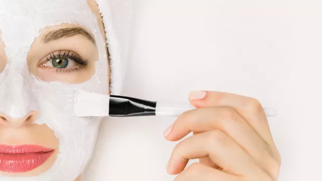 Ladies! Ini 4 Cara Memakai Masker Wajah Agar Hasilnya Maksimal - GenPI.co