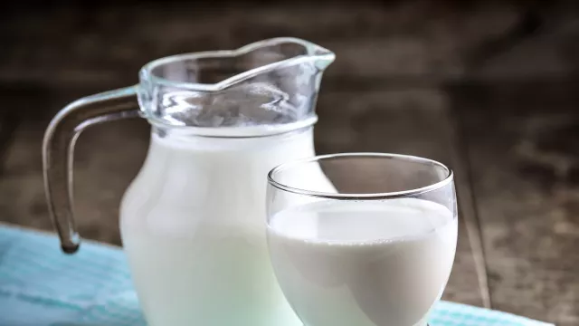 Minum Susu Sangat Dianjurkan Saat Kamu Pilek dan Batuk - GenPI.co