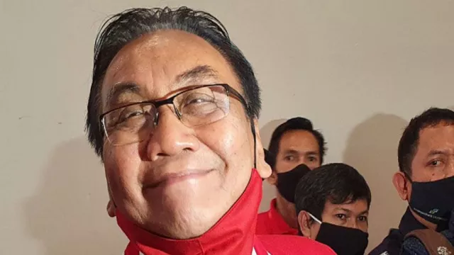 Bambang Pacul Singgung Relawan Puan Maharani, Saya Nggak Kenal - GenPI.co