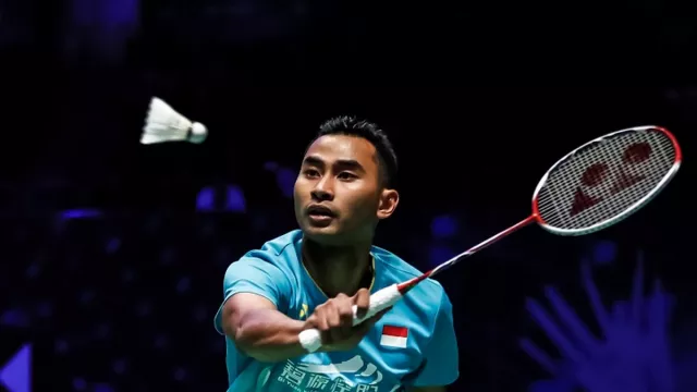 Menerka Tommy Sugiarto Kandaskan Malaysia di Hylo Open 2021 - GenPI.co