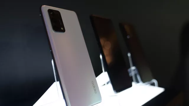 Segera Meluncur, OPPO A95 Punya Layar AMOLED Anti Cipratan Air - GenPI.co