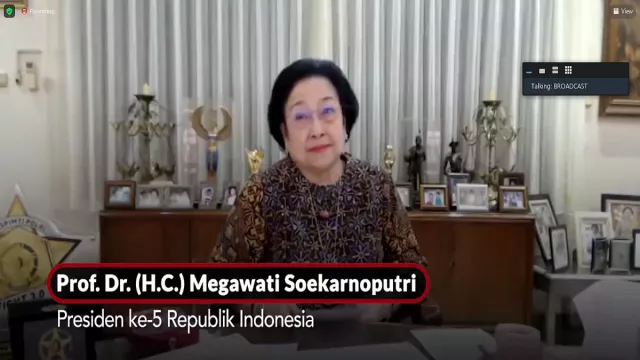 Megawati Mengenang Hoegeng, Mana Ada Kapolri Naik Sepeda - GenPI.co