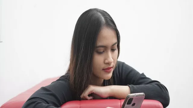 Gebetan Menghilang Tanpa Kabar, Ketahui Alasan Kamu Kena Ghosting - GenPI.co