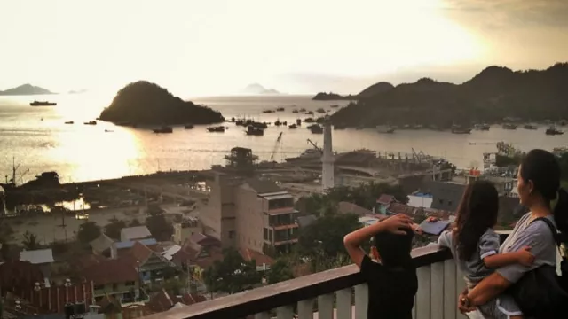 4 Destinasi Antimainstream di Labuan Bajo, Ada Spot Sunset Terbaik! - GenPI.co