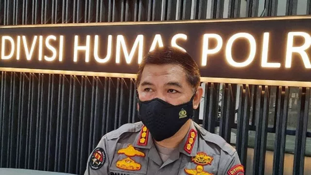 Densus 88 Polri Tangkap Ketua Umum Partai Terlibat Teroris - GenPI.co