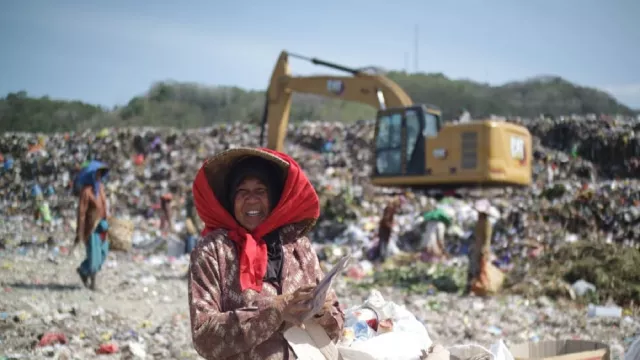 Biasa Mengotori Laut, Sampah Kini Diolah Jadi Energi Alternatif - GenPI.co