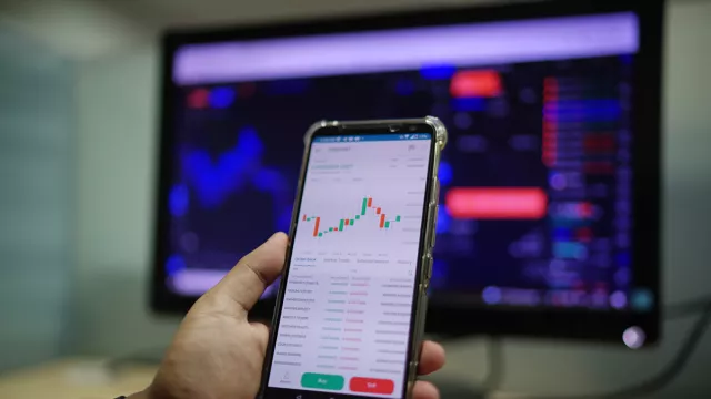 Awal Tahun Kelabu: Harga Kripto Turun, Bitcoin Loyo - GenPI.co