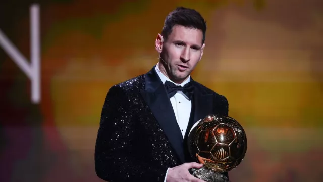 Pesan Mencengangkan Messi ke Lewandowski Usai Raih Ballon d'Or - GenPI.co