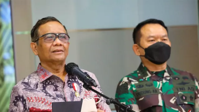 Bertemu Mahfud MD, KASAD Dudung Siap Lakukan Hal Ini untuk Papua - GenPI.co