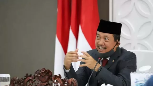 PNBP KKP Tembus Rp 1 Triliun, Menteri Trenggono Sempat Stres - GenPI.co