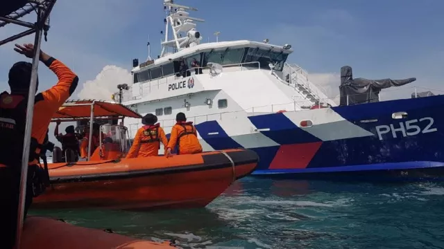 Tim SAR Gabungan Temukan 1 Korban Baru Kapal Karam di Malaysia - GenPI.co