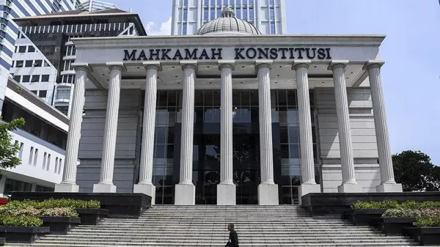 Lawan Oligarki, Gugatan Presidential Threshold ke MK Sudah Tepat - GenPI.co