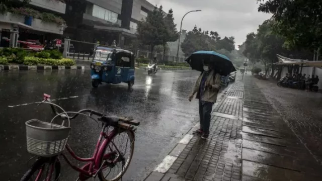 BMKG Beri Warning, Jabar diguyur Hujan Angin di Malam Natal - GenPI.co
