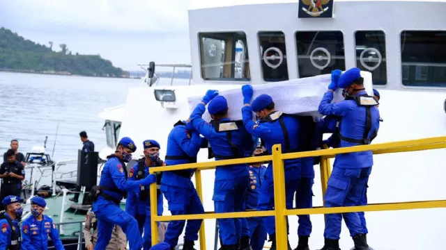 Pria di Lombok Diamankan Polisi Terkait Kapal Karam di Malaysia - GenPI.co