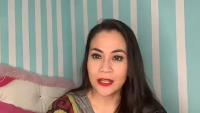 Zoya Amirin Menguak Posisi Favorit Hingga Bagian Sensitif Wanita - GenPI.co