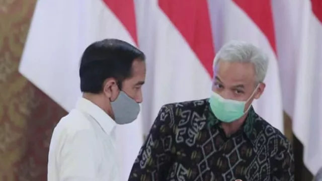 Duduk Semobil dengan Jokowi, Ganjar Pranowo Diberi Pesan Khusus - GenPI.co